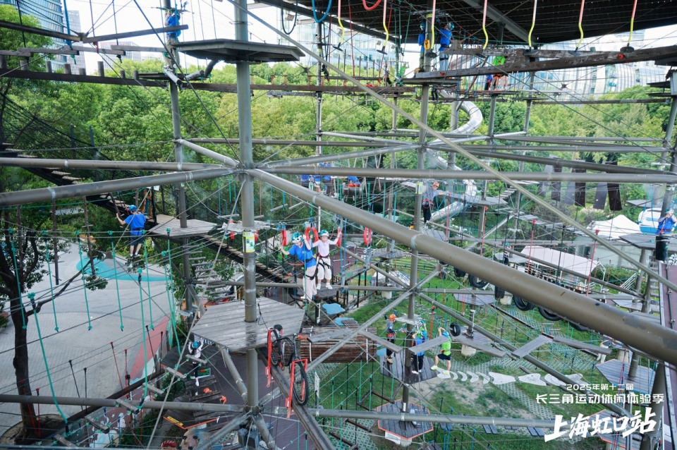 王琼, 上海特色 王琼, 上海特色