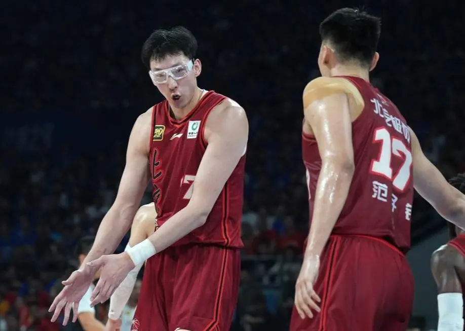 强硬的防守 强硬的防守