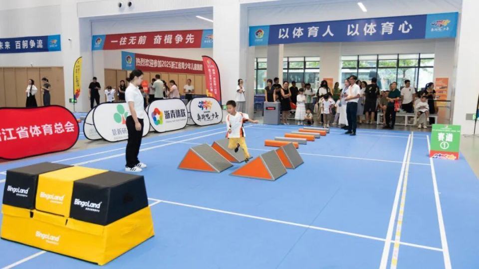 双面弧形箱 双面弧形箱